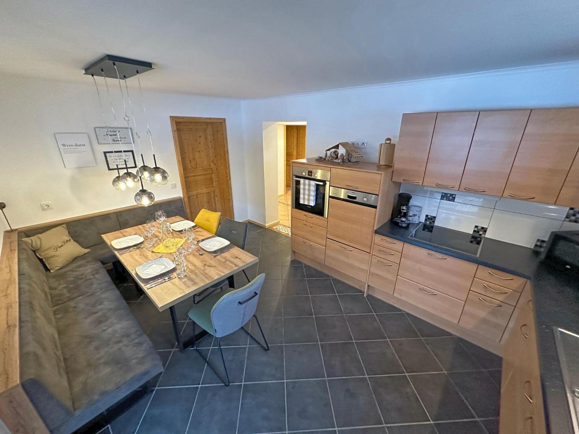 אונטרטאורן Fantastic Apartment With Terrace מראה חיצוני תמונה